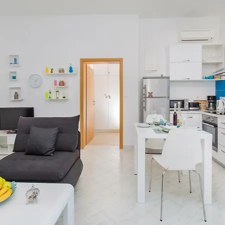 The Happy * Dubrovnik