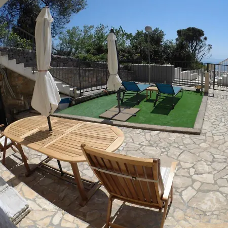 The Happy 杜布罗夫尼克